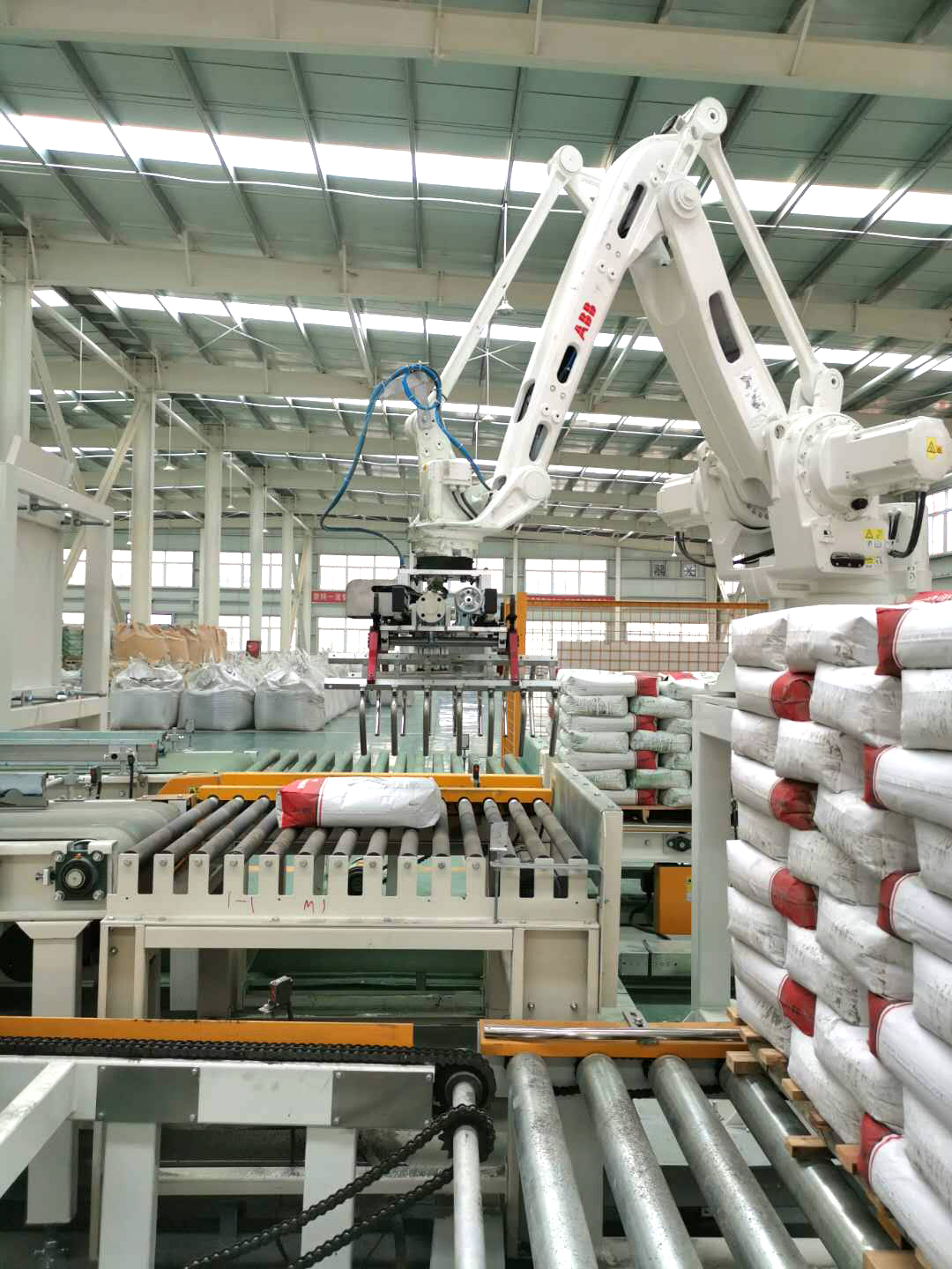 ?大廣金剛砂地坪材料  新鄉(xiāng)自動(dòng)化工廠！